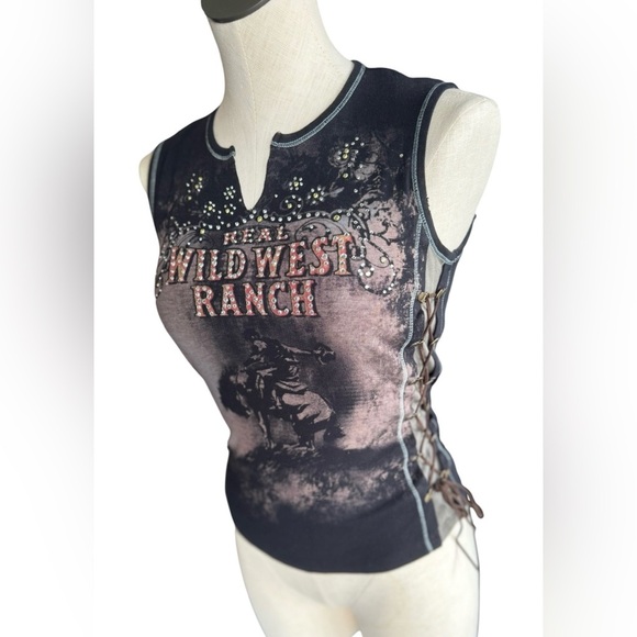 Y2K Made in USA Skinny Minnie Lace up Rhinestone Cowboy Graphic Tee size Medium - Picture 2 of 14